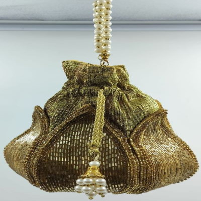 Women Gold Potli-1