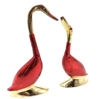 Swan Red